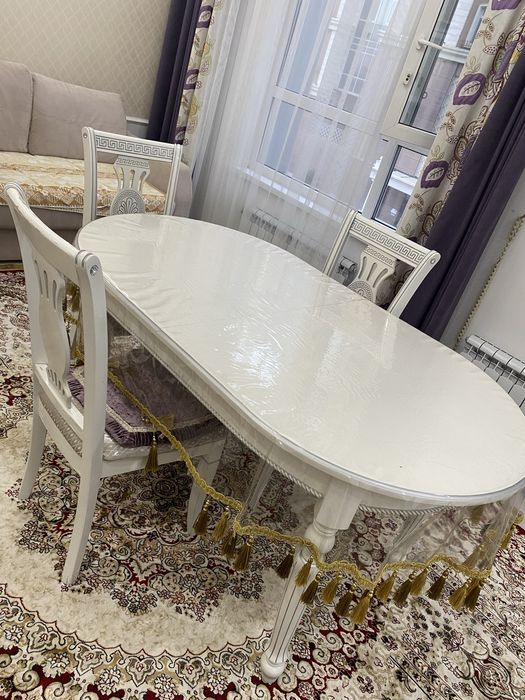 Стол, стуля 6 в комплекте