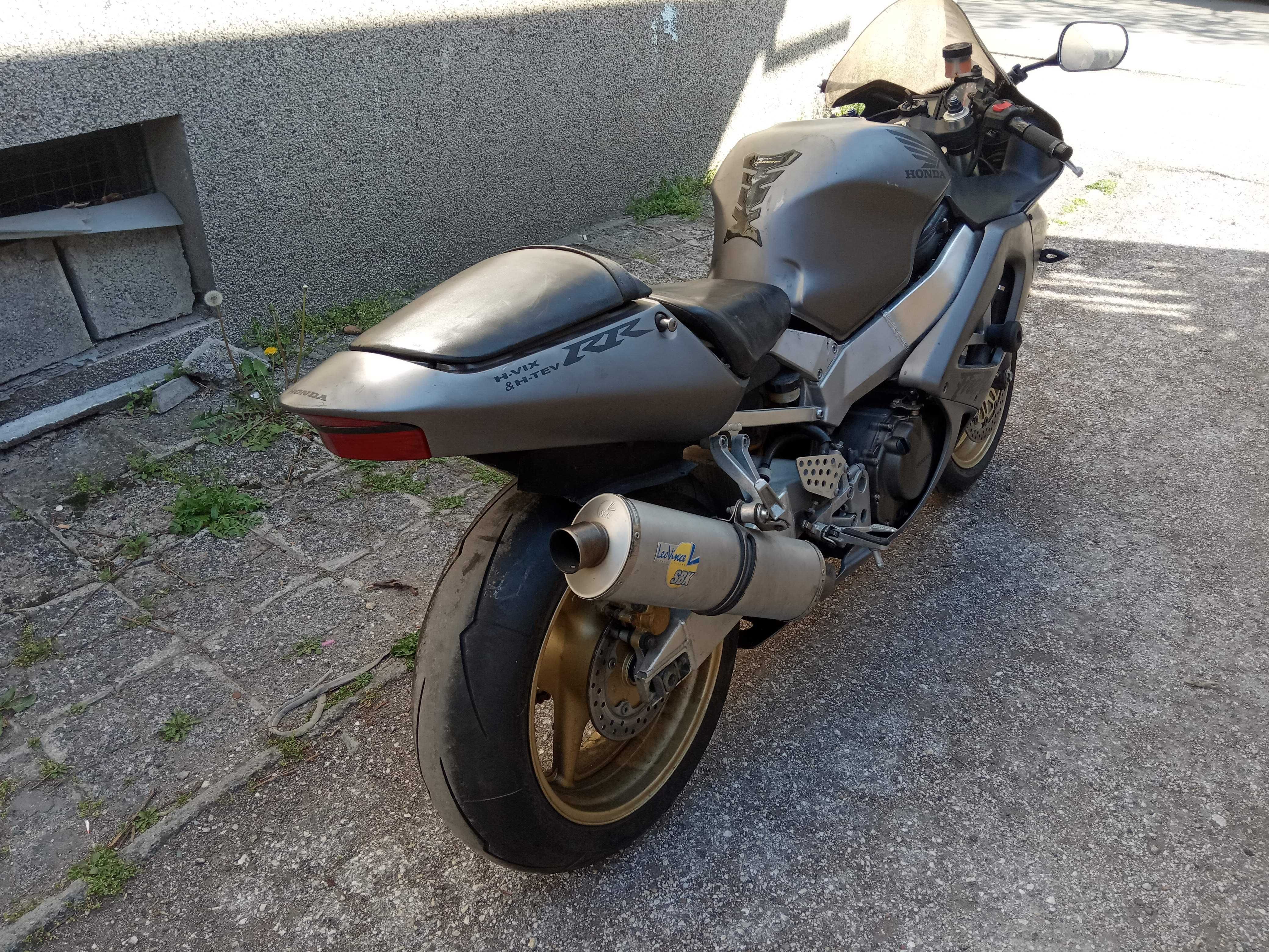 На части Honda CBR 929 Хонда ЦБР 929