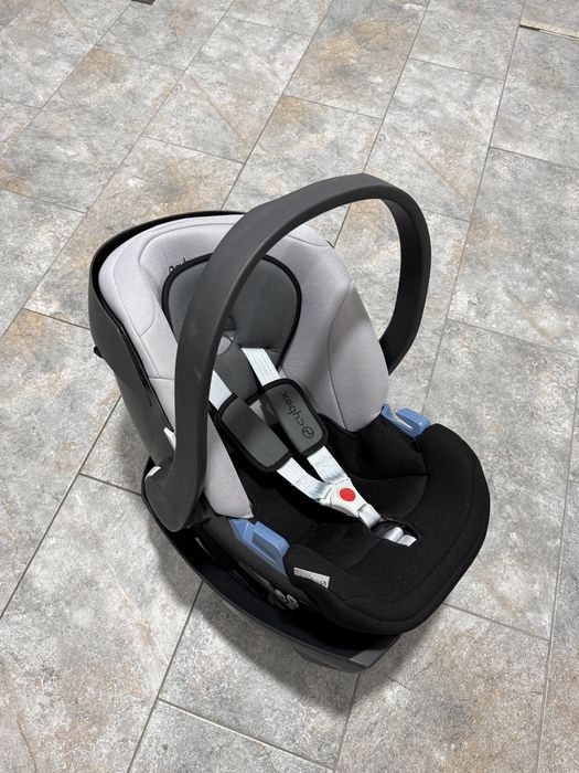 Scoica Cybex si suport ISOFIX Auto