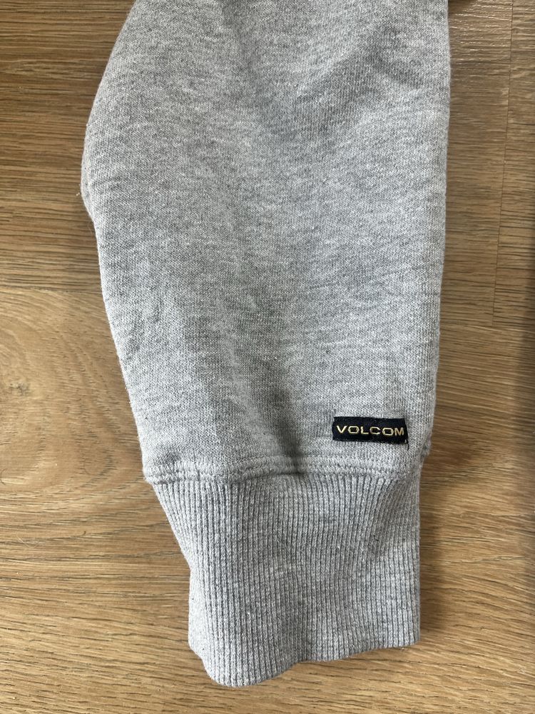 Volcom,Superdry суитчъри размер М