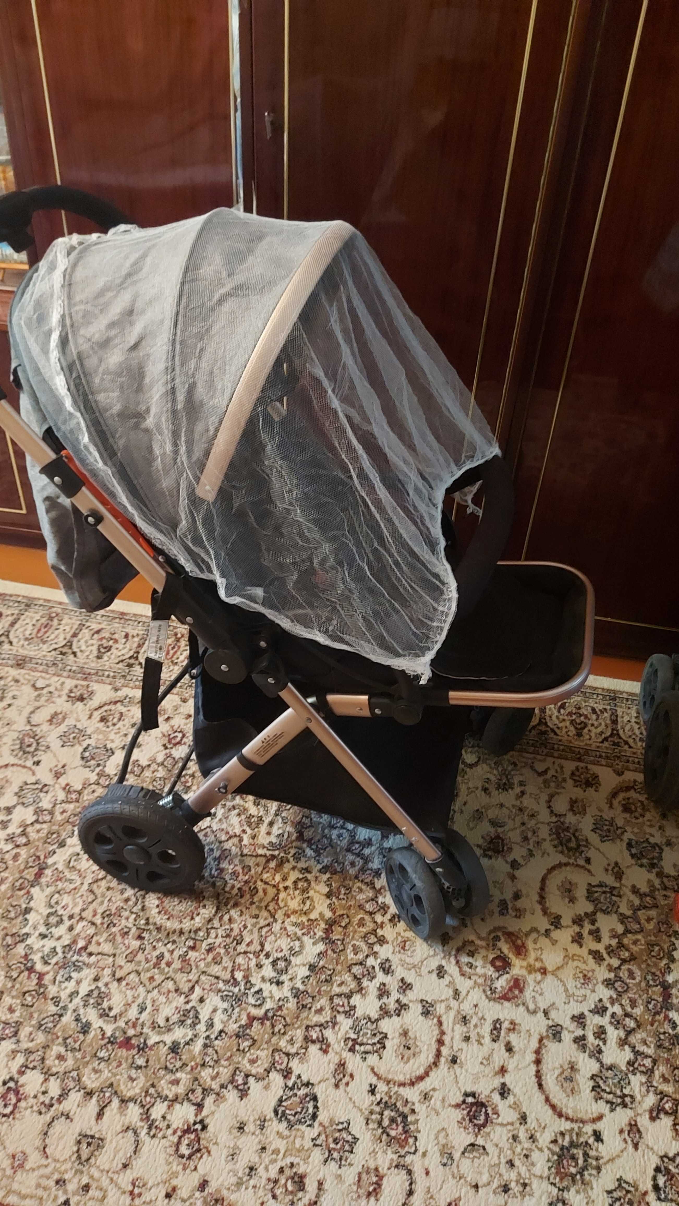 Продаются две детские коляски всесезонка.