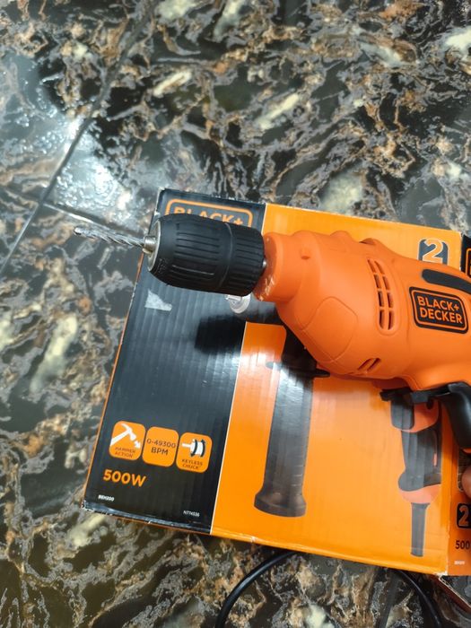 Bormașină cu percuție Black+Decker 500w