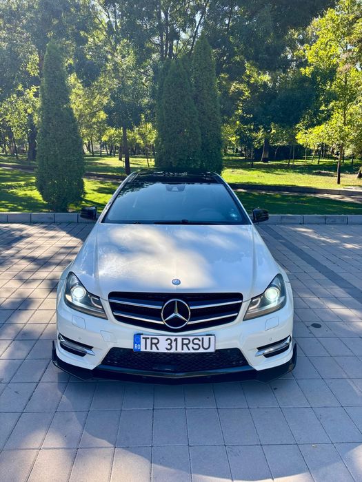 Mercedes-Benz | C-class W204 Facelift | 2.2 Diesel | 2011 | C63 Look |