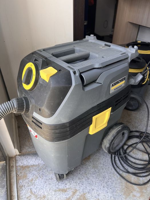 Строительный пылесос Karcher NT 30/1