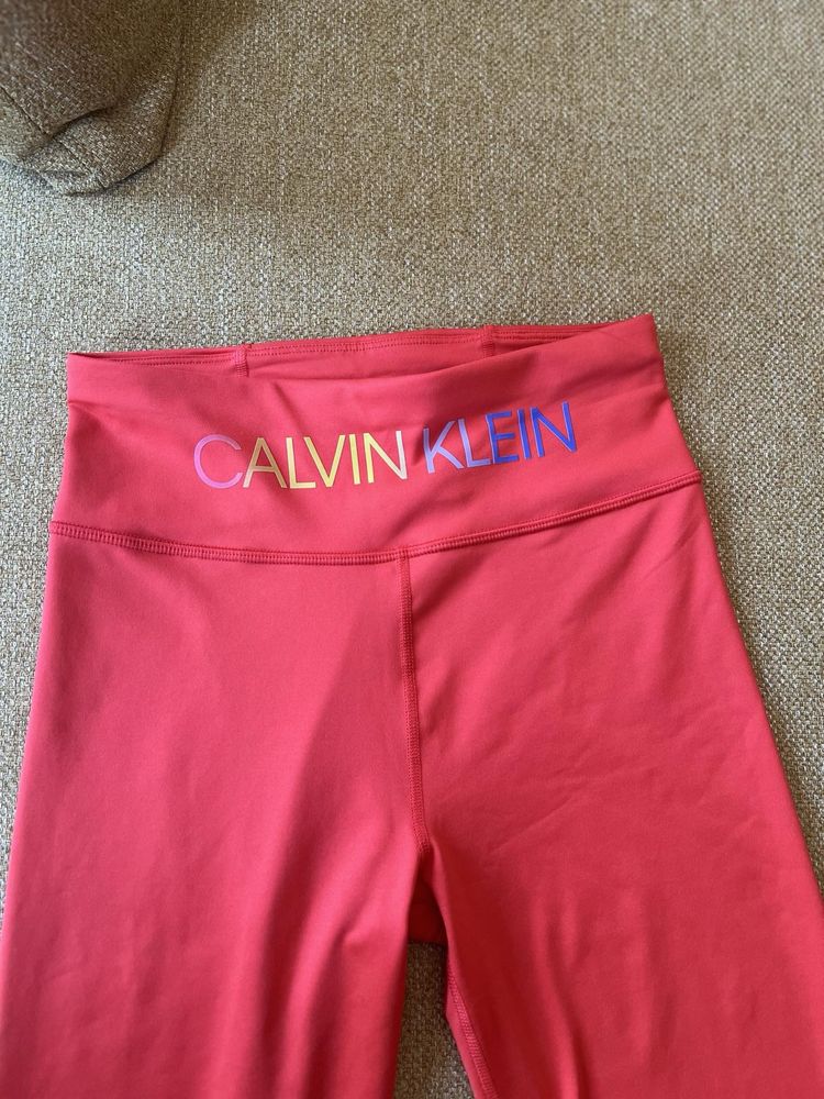 Клин Calvin Klein