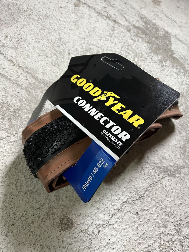 Vând anvelopa bicicletă Goodyear Connector