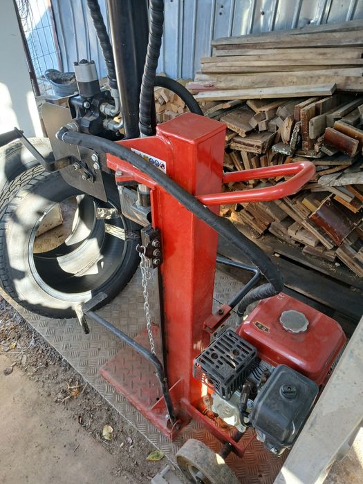 Despicator lemne, benzina.