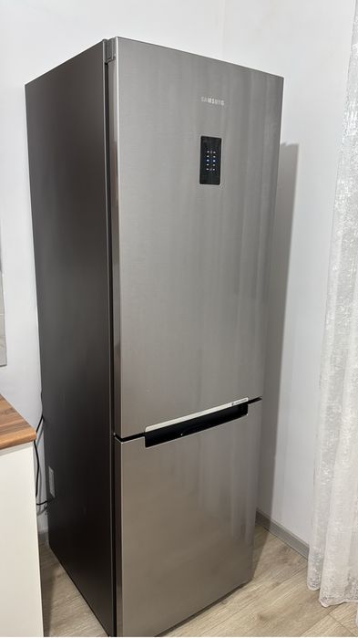 Холодильник samsung