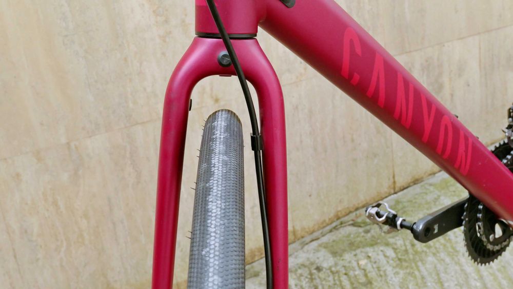Canyon Roadlite SL 8.0, 28 L, 2x 11 Shimano 105, дискови спирачки