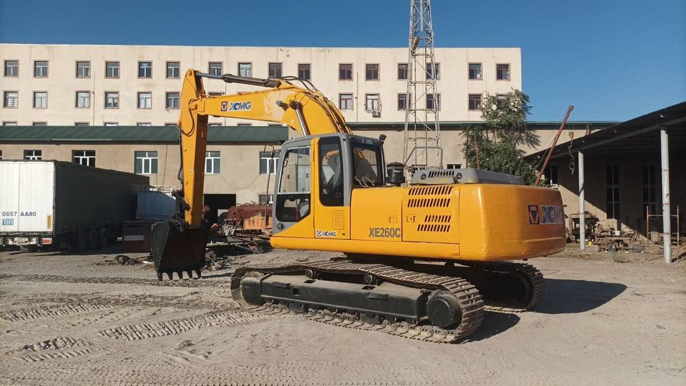 Экскаватор XCMG XE260C