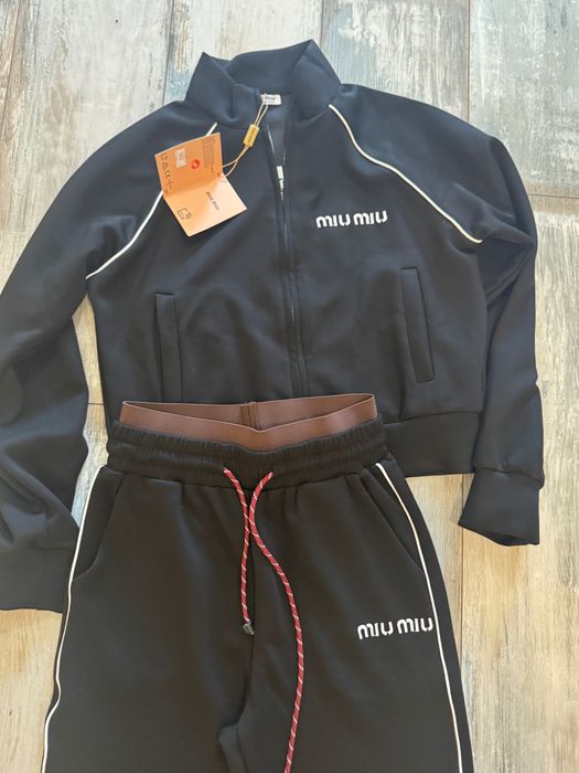 Дамски комплект нов