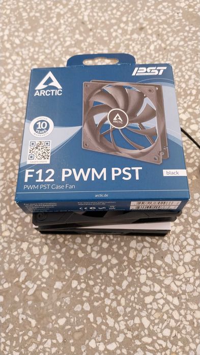 2х Arctic F12 PWM PST вентилатора