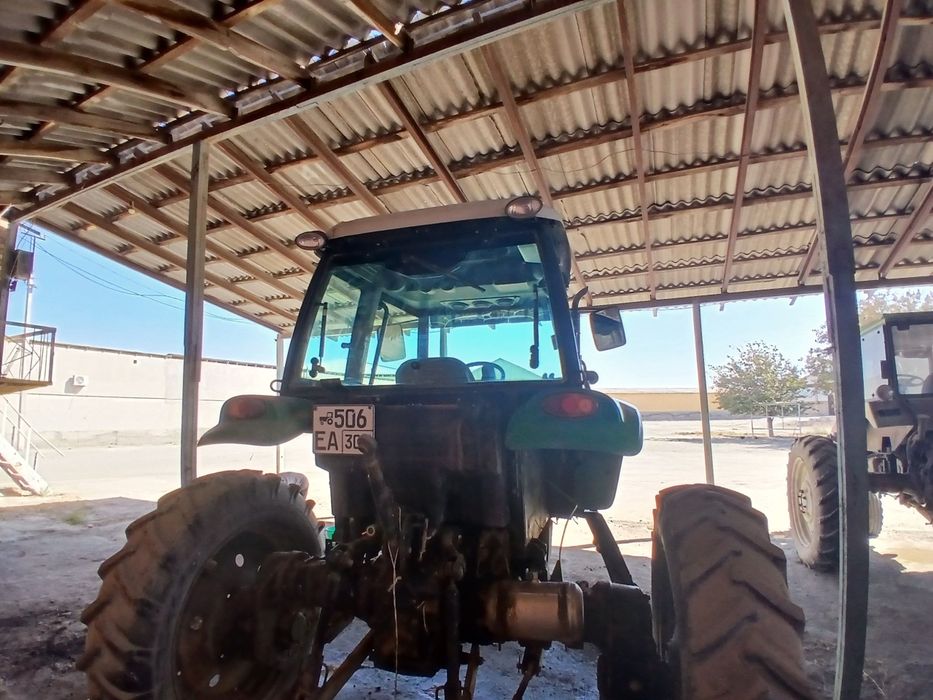 Трактор сотилади