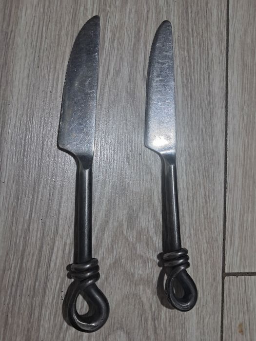Бесплатно два ножа ручная работа.