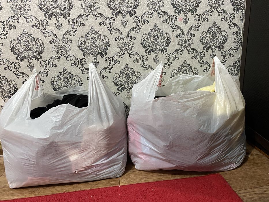 2 больших пакета женских вещей