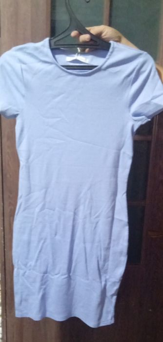 Голубое платье, размер L.