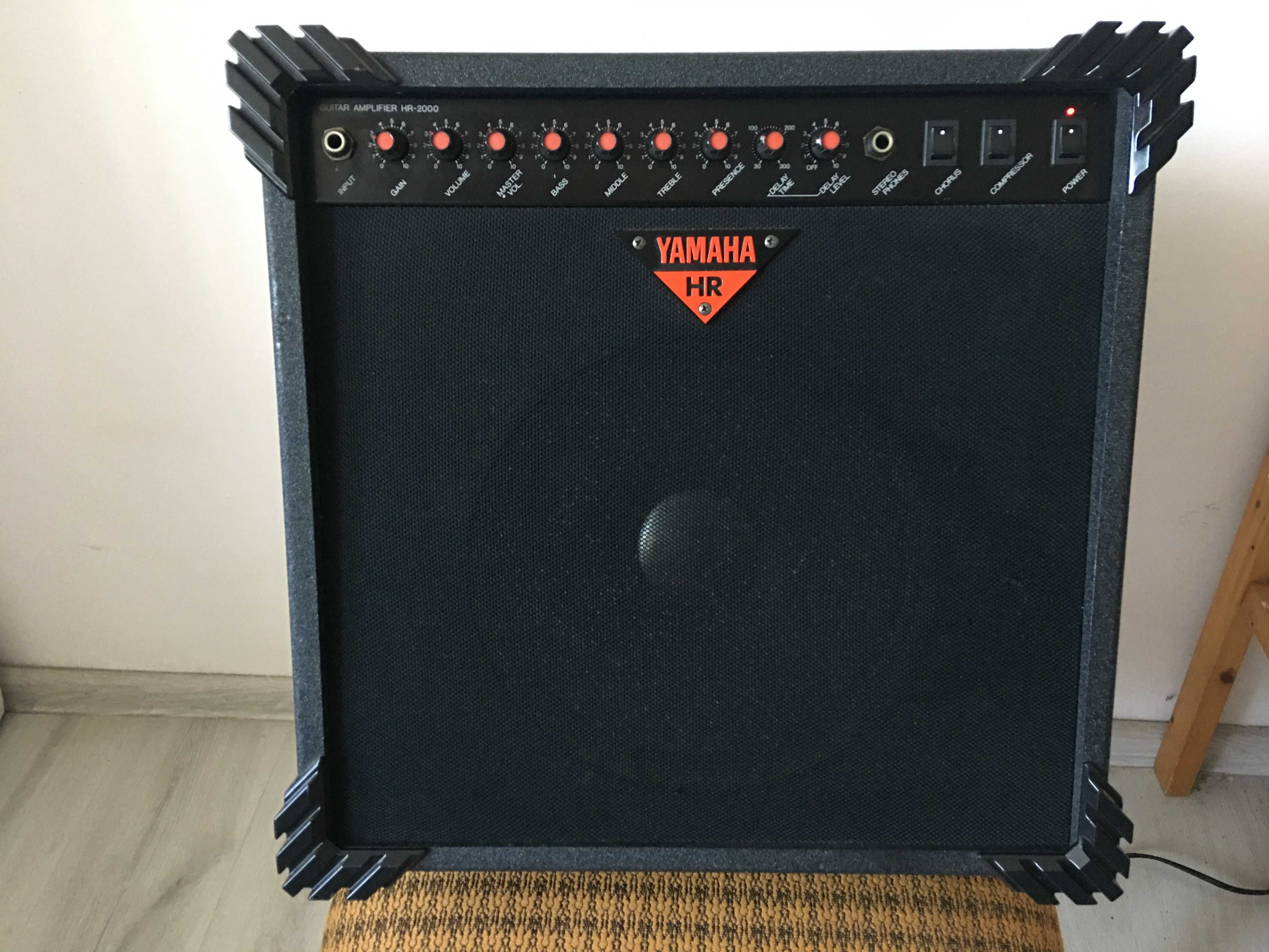 Продавам кубета за китари MARSHALL VALVESTATE 20 и YAMAHA HR 2000