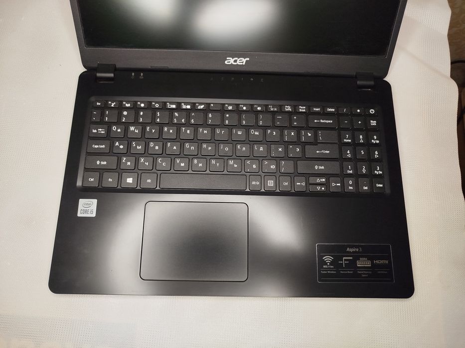 Acer Aspire intel Core i5 1035G, 8/256 SSD батарея 3 часа, как новый