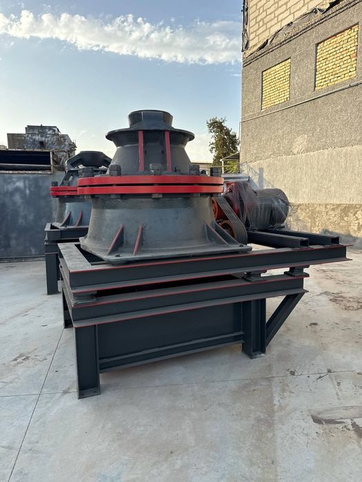 Конусная дробилка