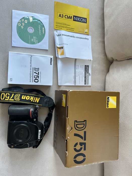 Nikon D750 Digital Camera D750 FX отлично състояние