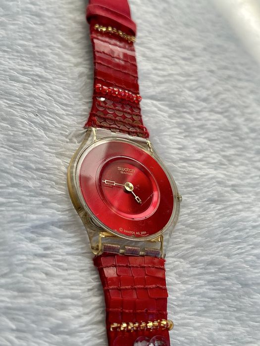 Часовник Swatch Skin Red Pearl (SFK300), 2004 г. Суоч