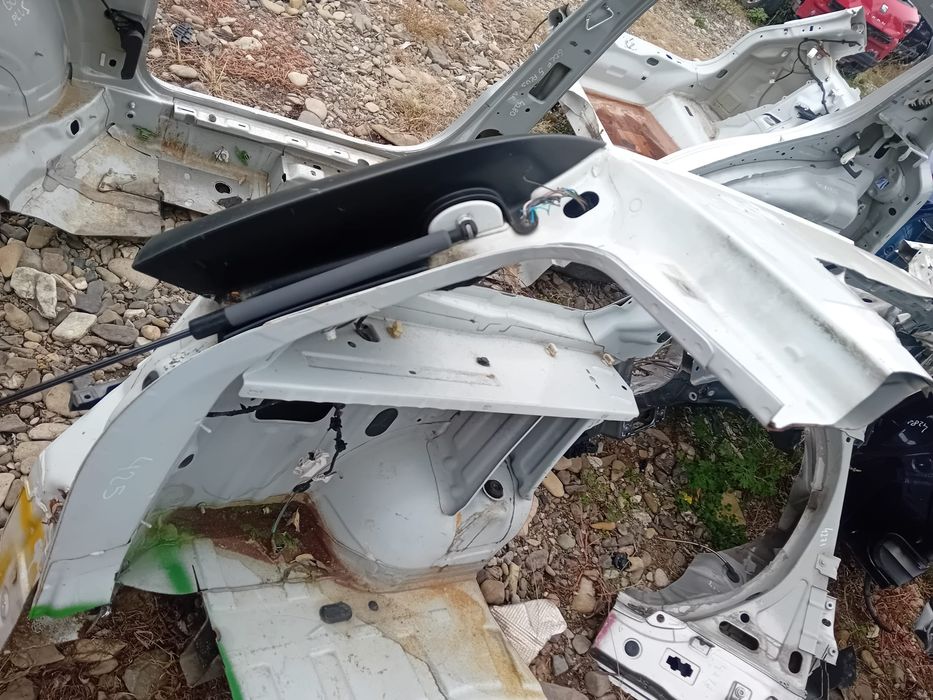 aripa stanga spate dacia logan mcv - motorina 2015