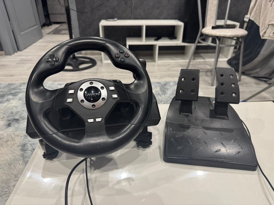 Руль игровой с педалями для ПК