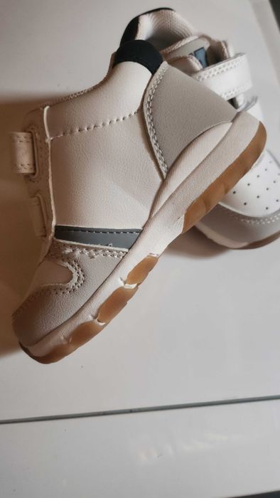 Бебешки обувки /маратонки