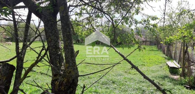 ЕКСКЛУЗИВНО! ЕРА ИмотиТе предалга за продажба Урегурлиран поземлен имо