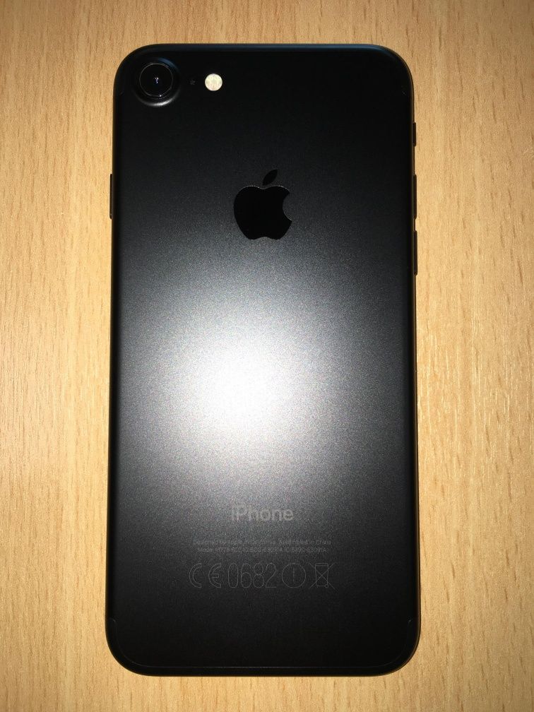 Apple 7 32 gb black