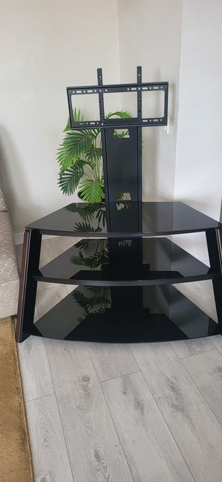 Полка под тв  идеальная