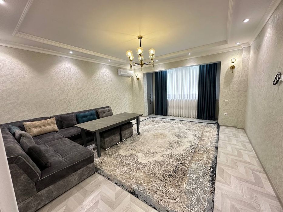 Kvartira sotiladi.Shayxontoxur rayon sebzor. 3/4/9. 70m2.