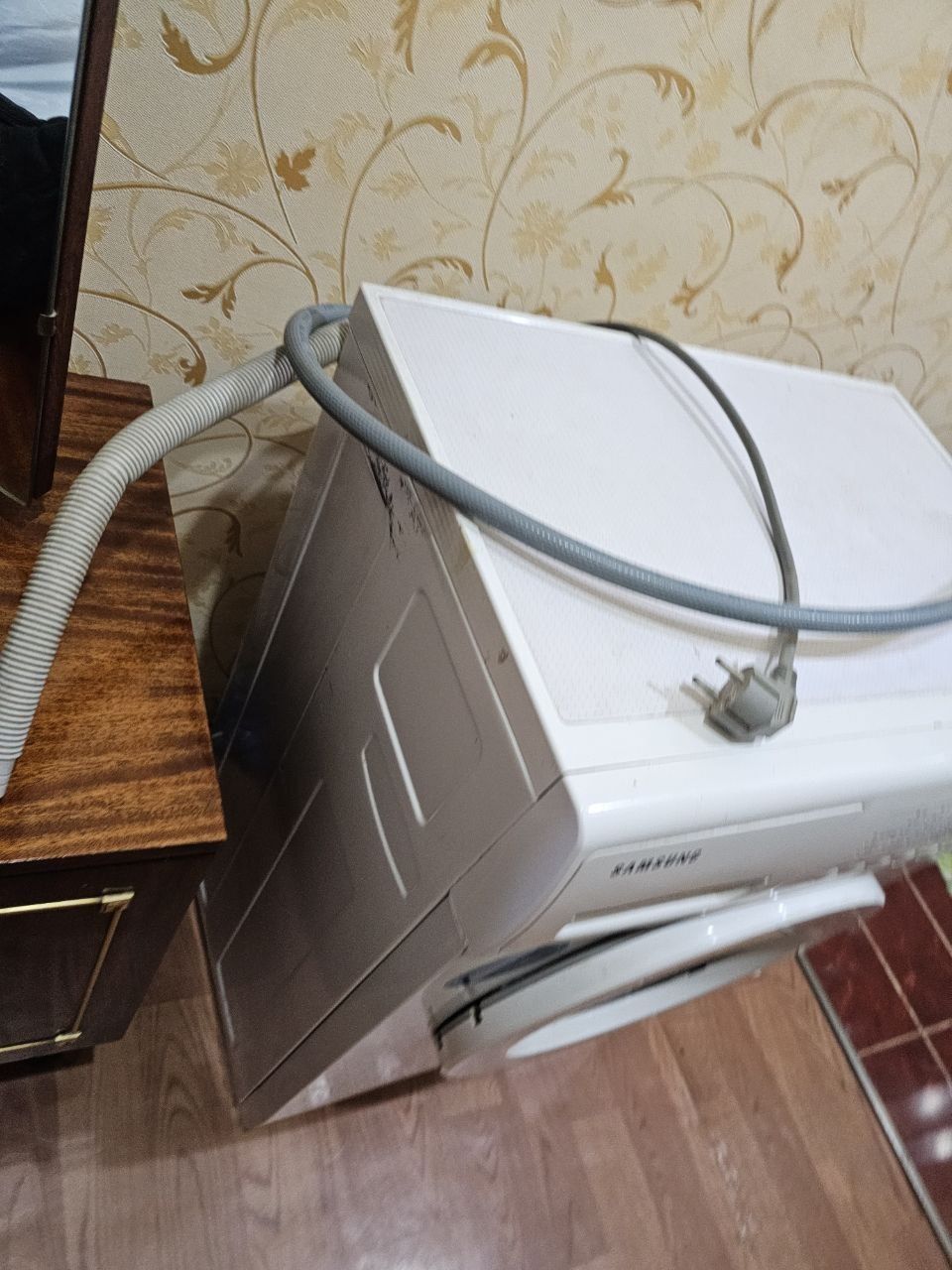 Срочно сотилади арзон нархда бервораман.