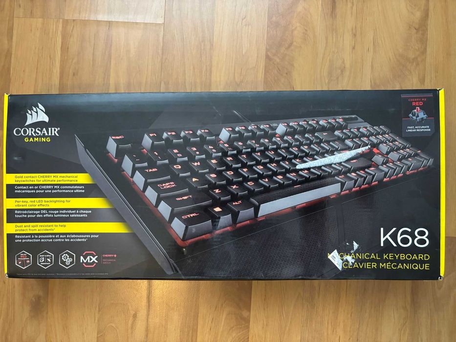 Tastatura Gaming Corsair K68 Cherry MX Red