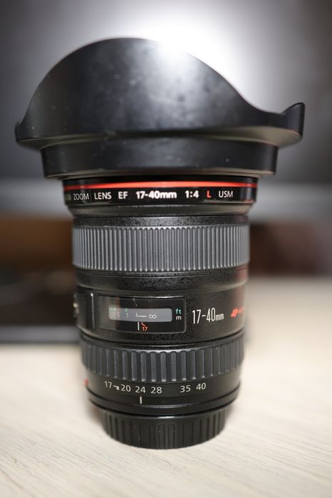 Объектив Canon EF 17-40mm f4