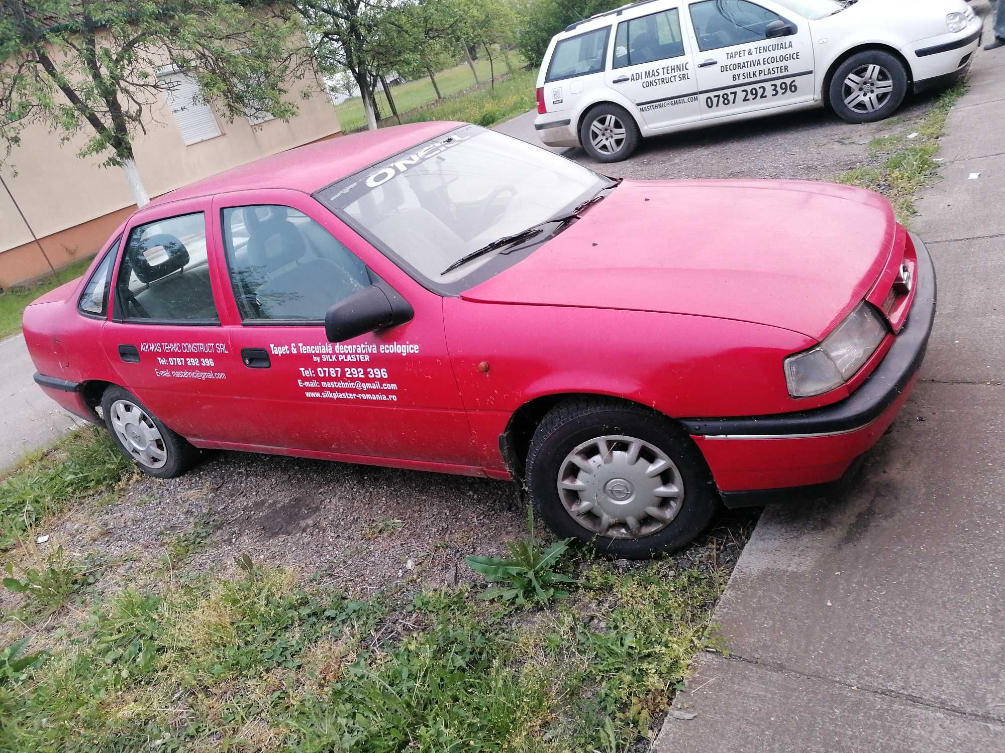Dezmembrez Opel Vectra A 1.6 1992