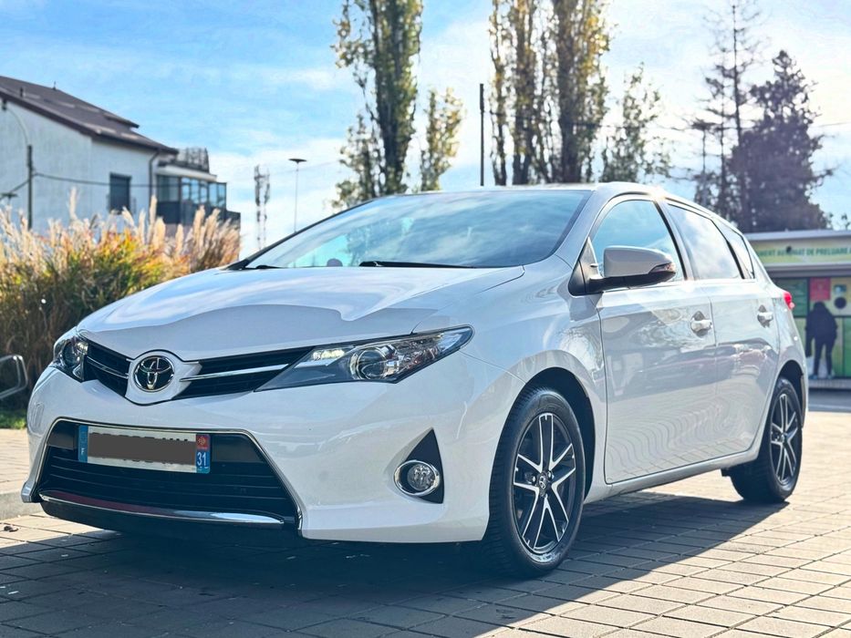Toyota Auris // 2015 EURO 5 // 1.4 d 90 cp
