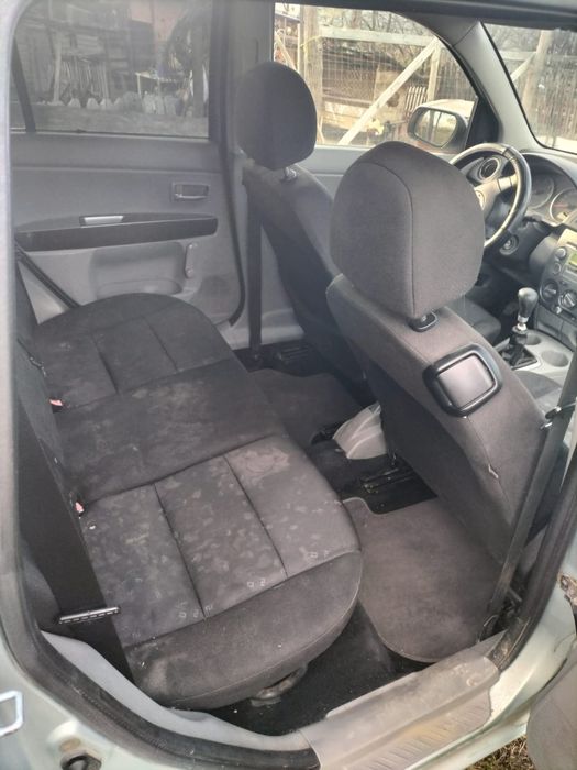 Vând Mazda 2 1.4 diesel