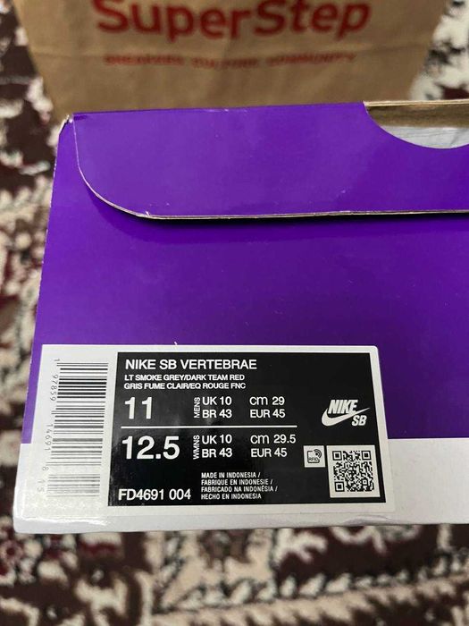 Кроссовки Nike оригинал! Новые в коробке! Размер 44-45