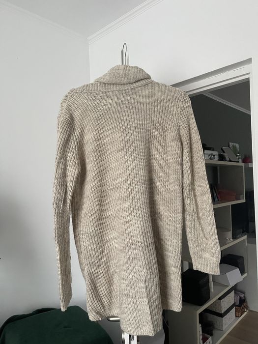 Pulover/ rochie bej