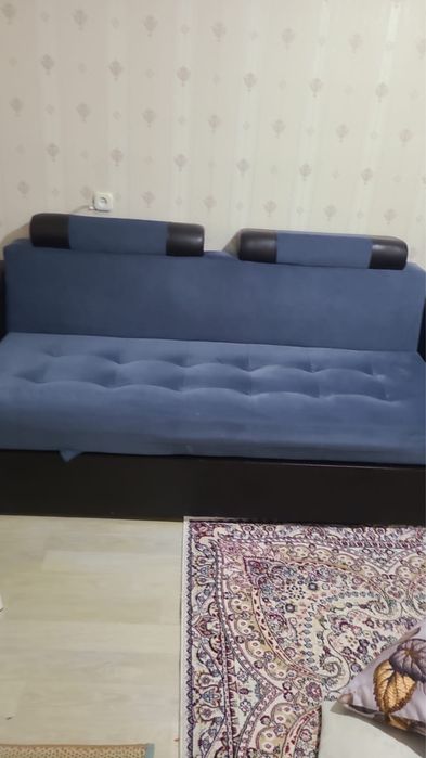 Диван раскладной, почти новый