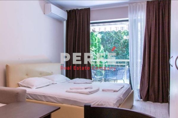 Продава се Тристаен апартамент в Созопол - 140 кв.м за 1079 €/кв.м - Снимка #1