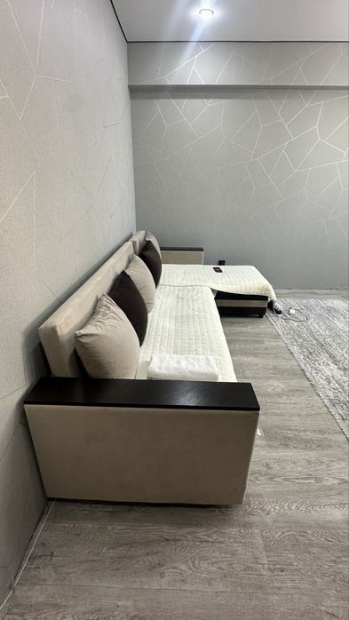 Продам диван в очень хорошем состояний