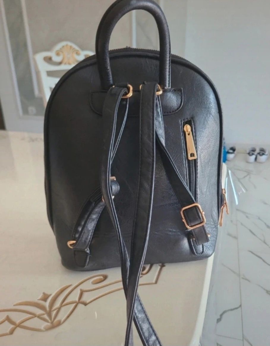 Rucsac moschino din piele