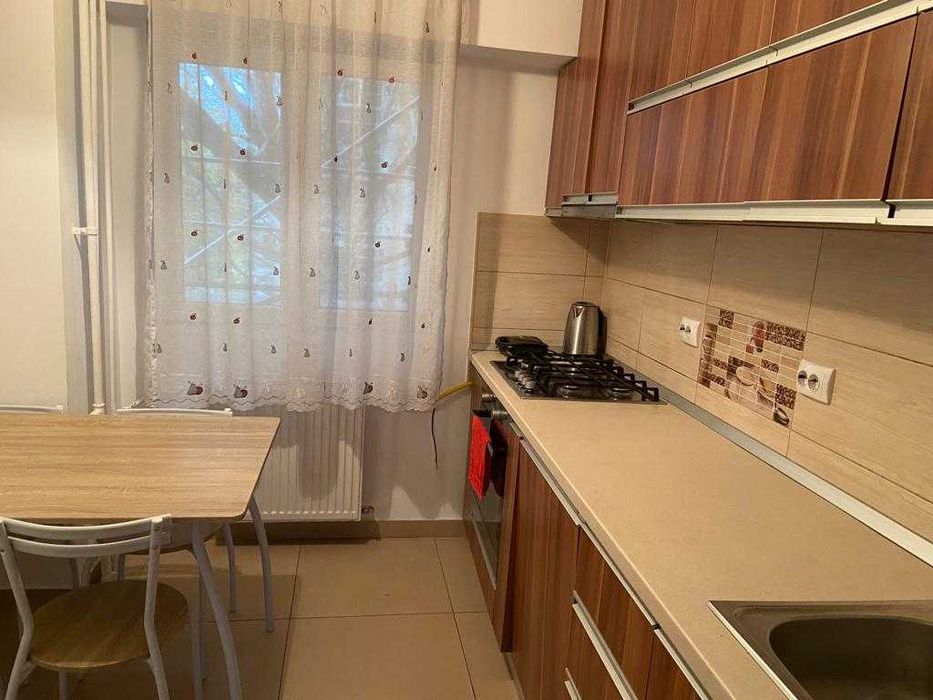 Apartament de inchiriat Lujerului-Politehnica( 3-4 minute de Metrou )