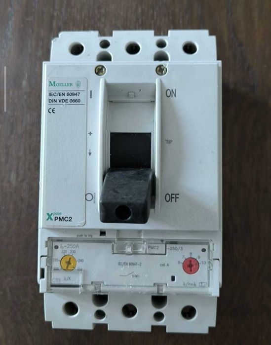 Separator de sarcina/ intrerupator de mare putere