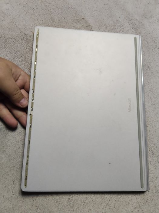 Microsoft Surface Book i5-6300u,8gb RAM ,ssd 128gb