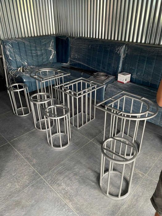 Confectii metalice moderne