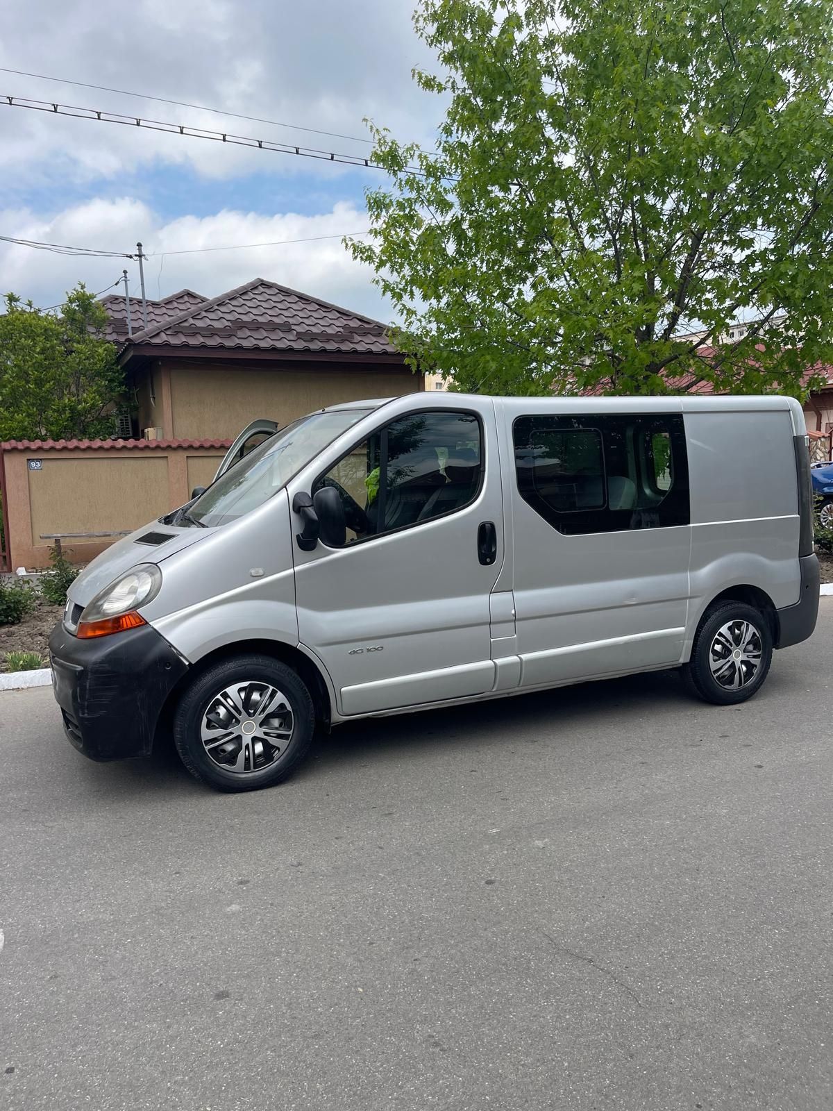Renault Traffic 1.9 dci