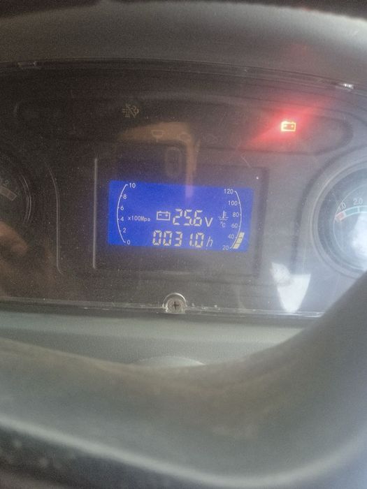 Погрузчик Сотилади